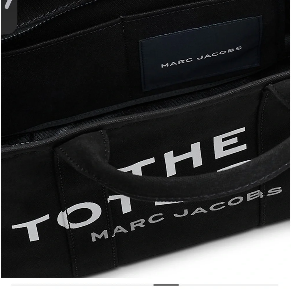 Marc Jacobs Medium Tote Bag - Picture 5 of 7